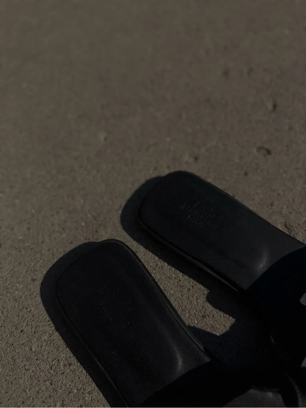 Othr sleek black